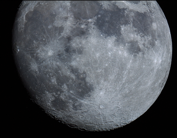 Near full moon, Nov 25, 2012